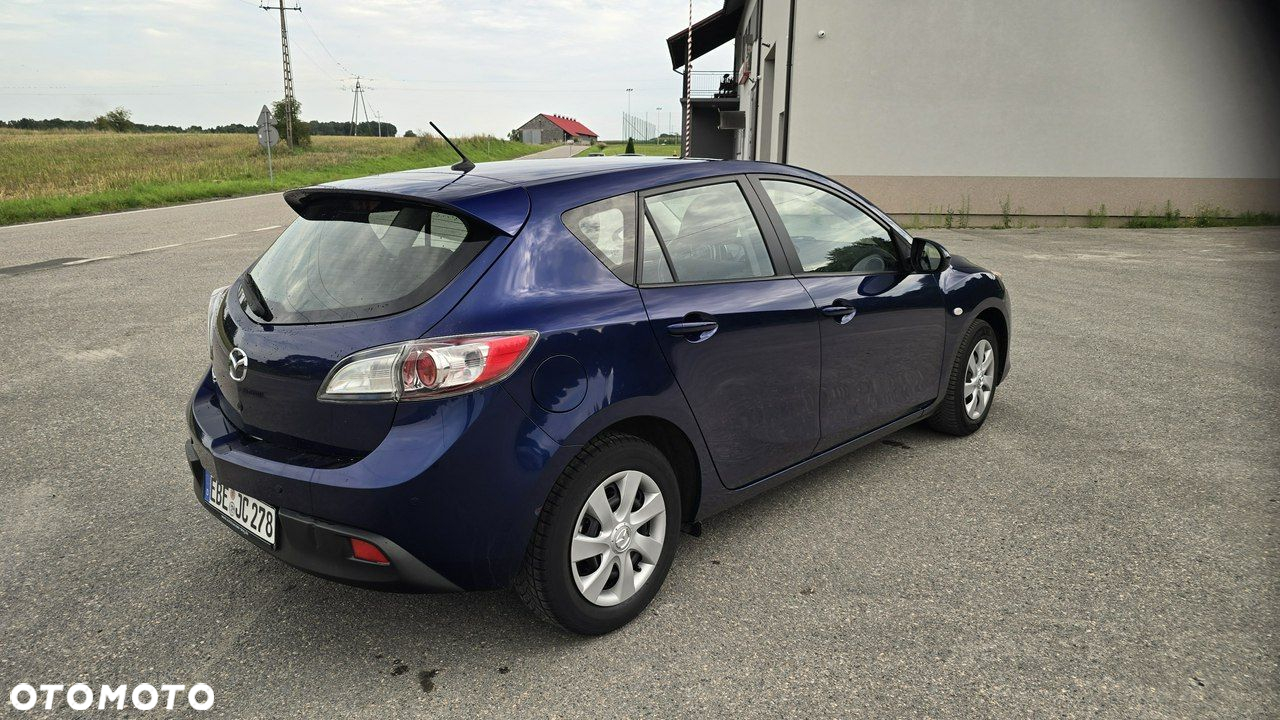 Mazda 3 - 4