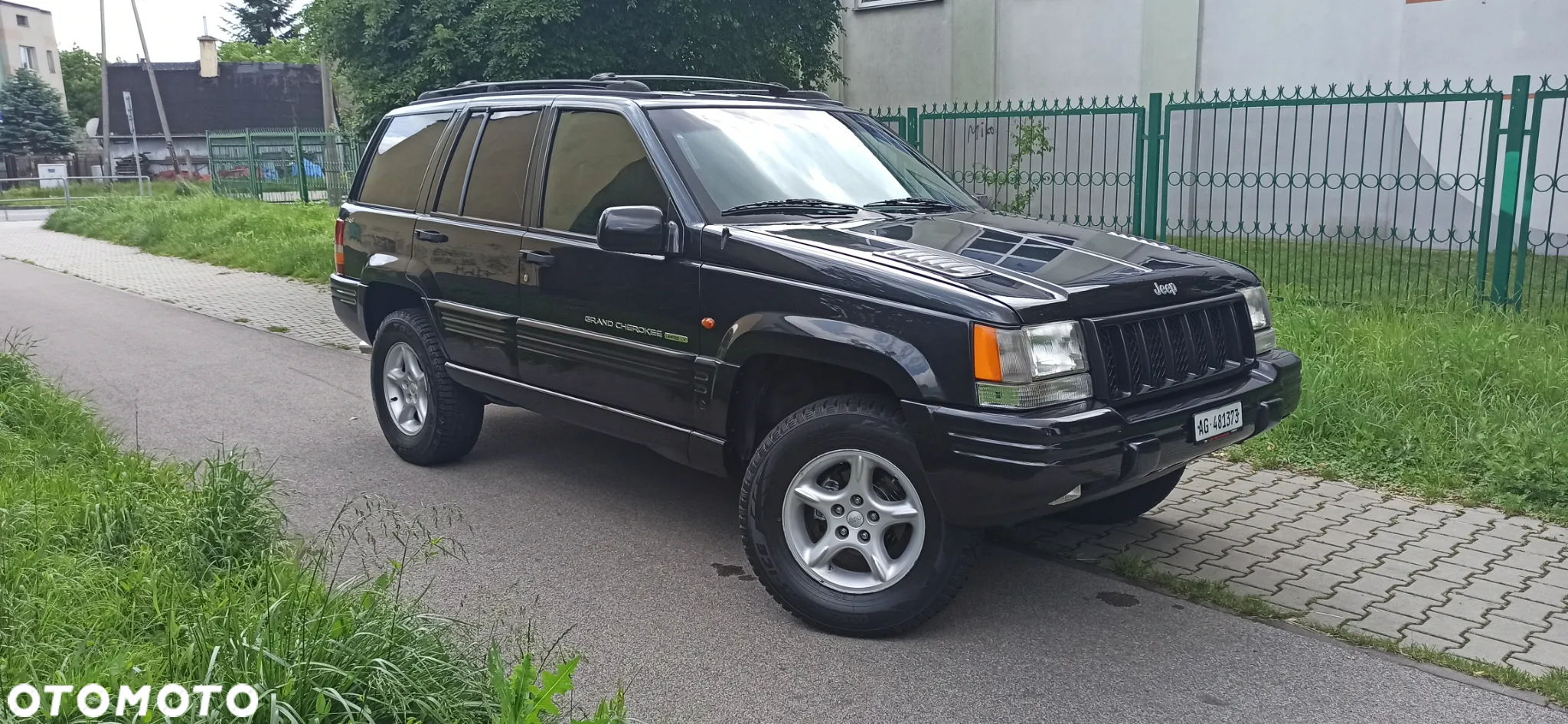 Jeep Grand Cherokee 5.9 Limited - 17