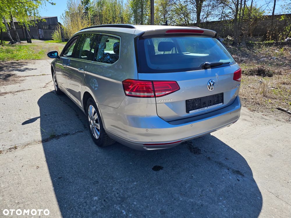 Volkswagen Passat Variant - 12