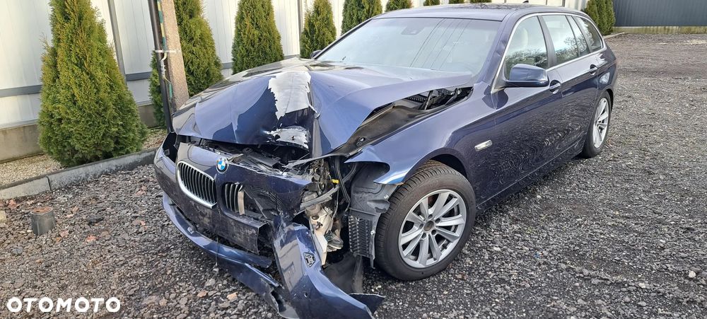 BMW Seria 5 523i Sport-Aut - 10