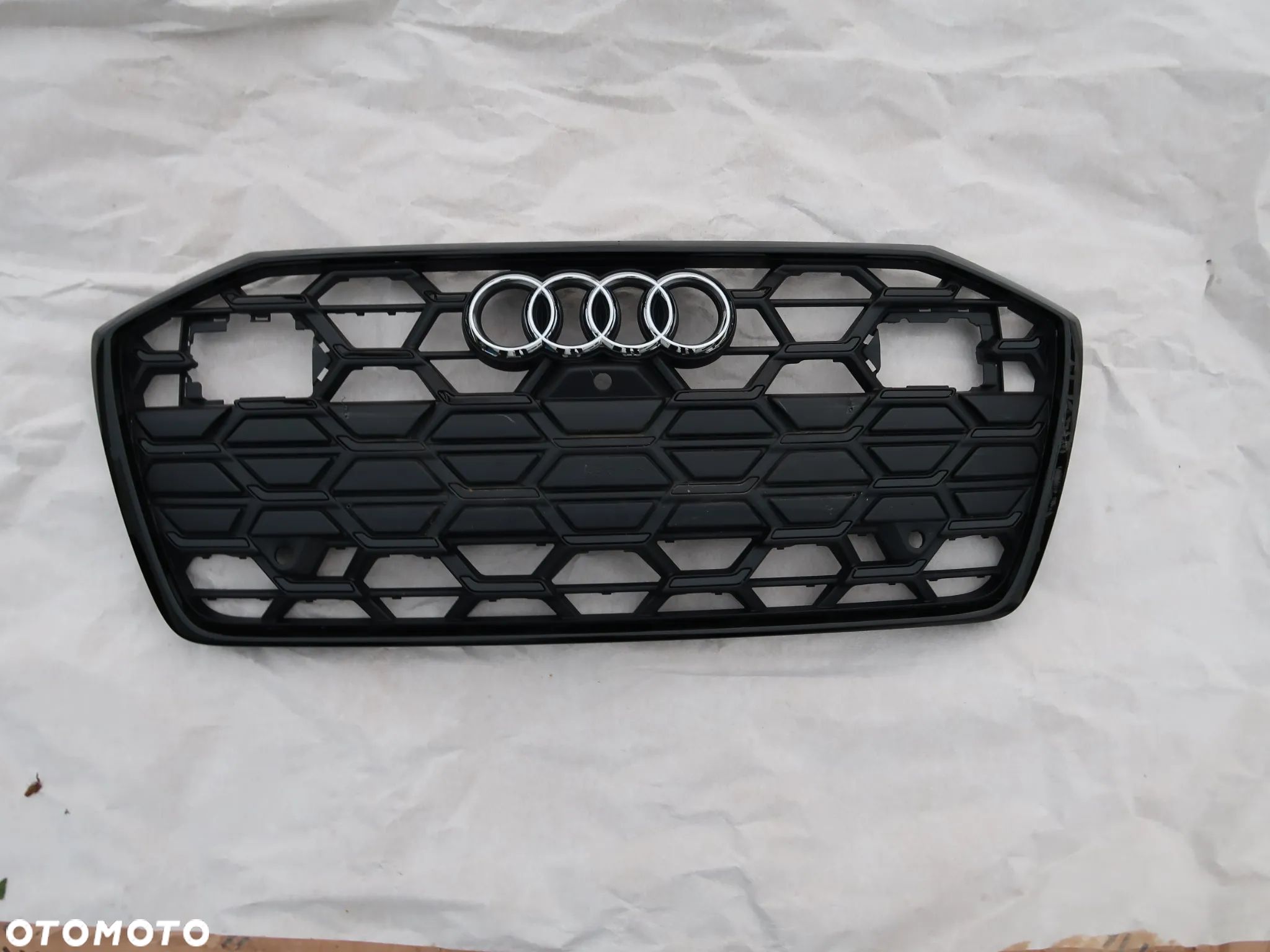 Grill Audi A6 C8 czarny - 1