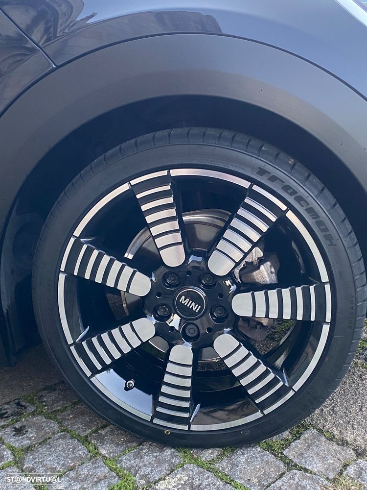 MINI Cabrio Cooper Premium Plus Essential Auto - 29