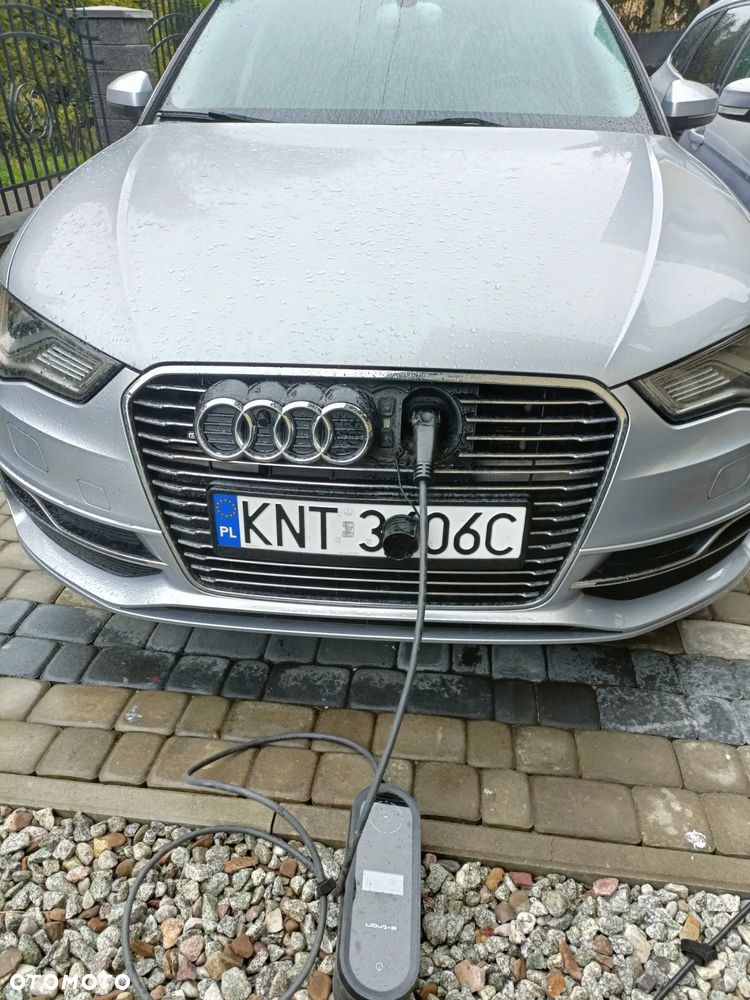 Audi A3 Sportback - 1