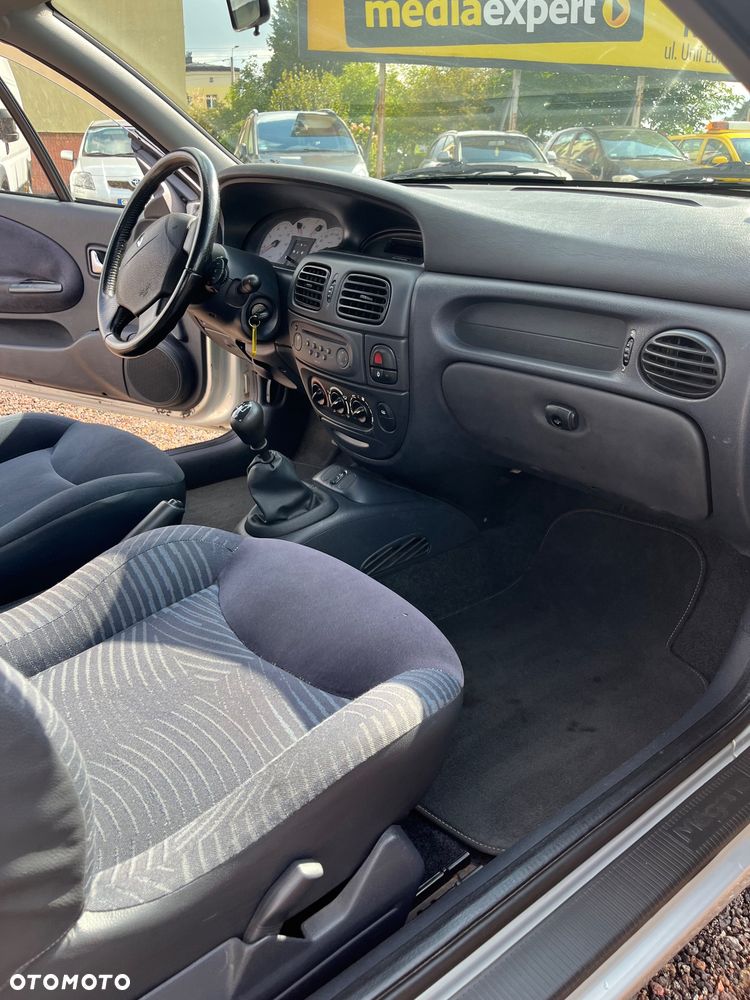 Renault Megane 1.6 - 16