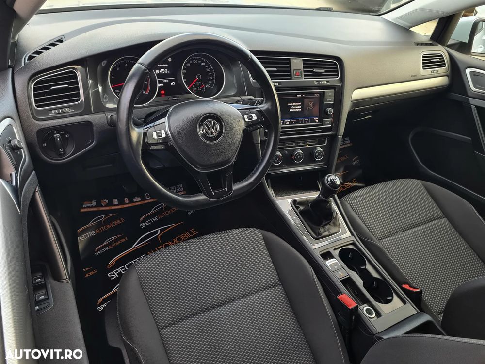 Volkswagen Golf - 14