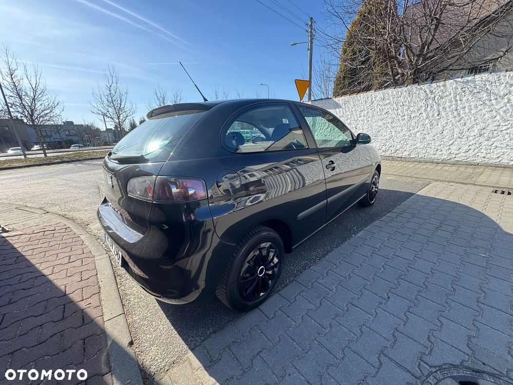 Seat Ibiza SC 1.4 16V Reference - 3