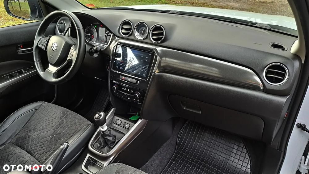 Suzuki Vitara 1.4 Boosterjet Hybrid Allgrip Comfort+ "SHINKAI" - 8