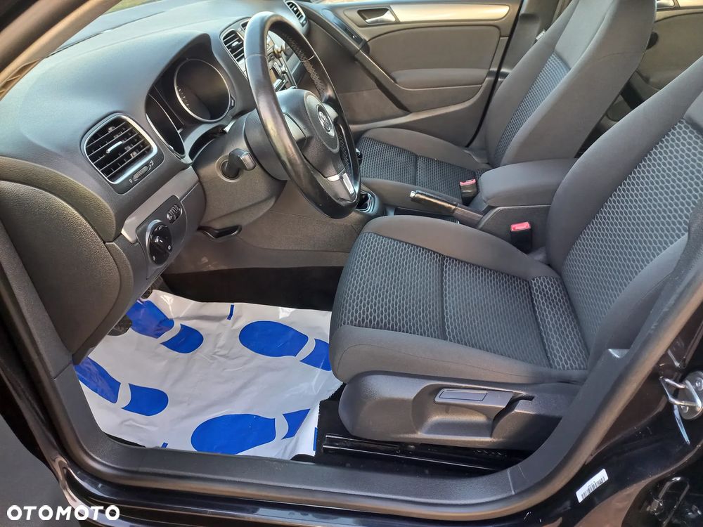 Volkswagen Golf - 14