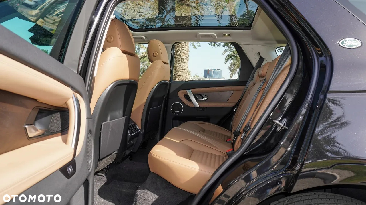 Land Rover Discovery Sport P250 Dynamic HSE - 5