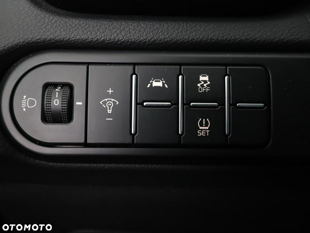 Kia XCeed 1.4 T-GDI OPF DCT7 SPIRIT - 34