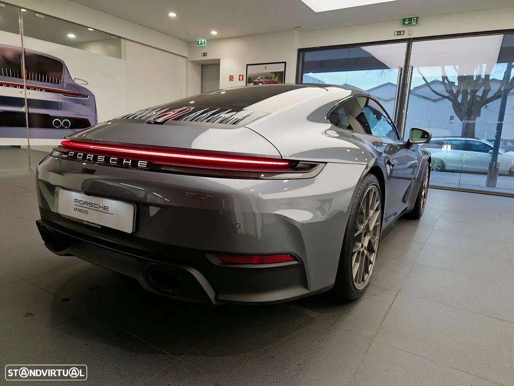 Porsche 911 (992) Carrera PDK - 8