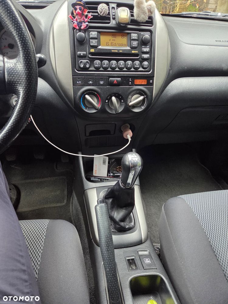 Toyota RAV4 4x2 - 13