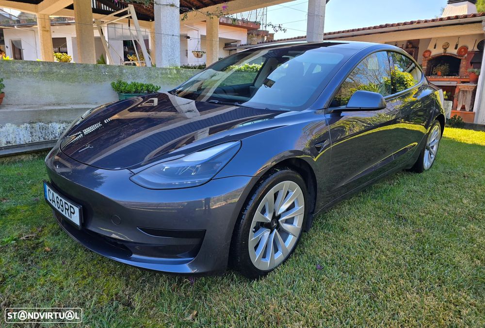 Tesla Model 3 Standard Range Plus RWD - 1