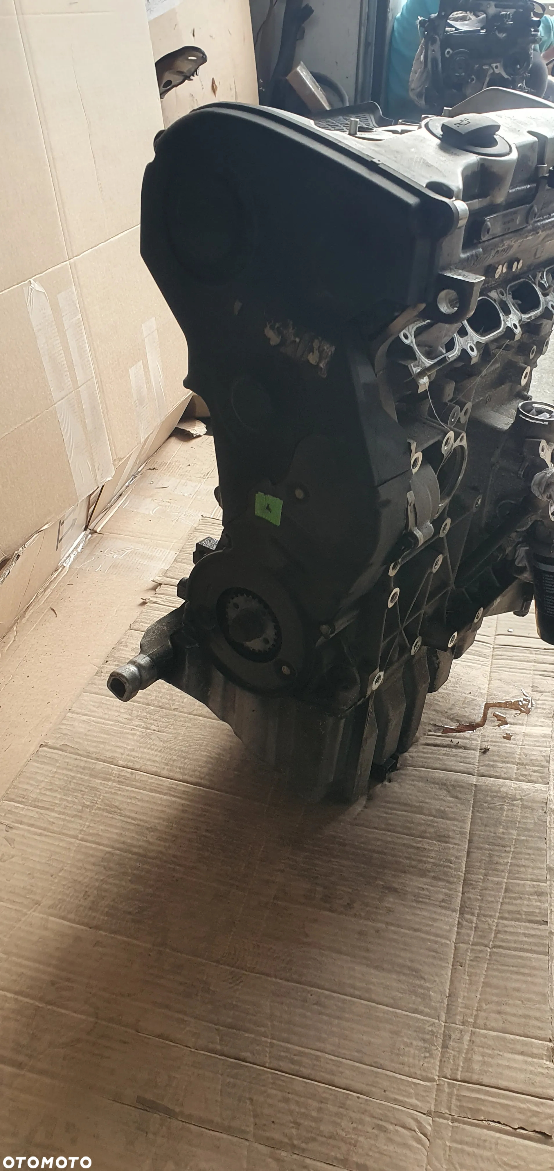 Silnik blok silnika słupek Audi A4 B6 2.0 ALT - 6