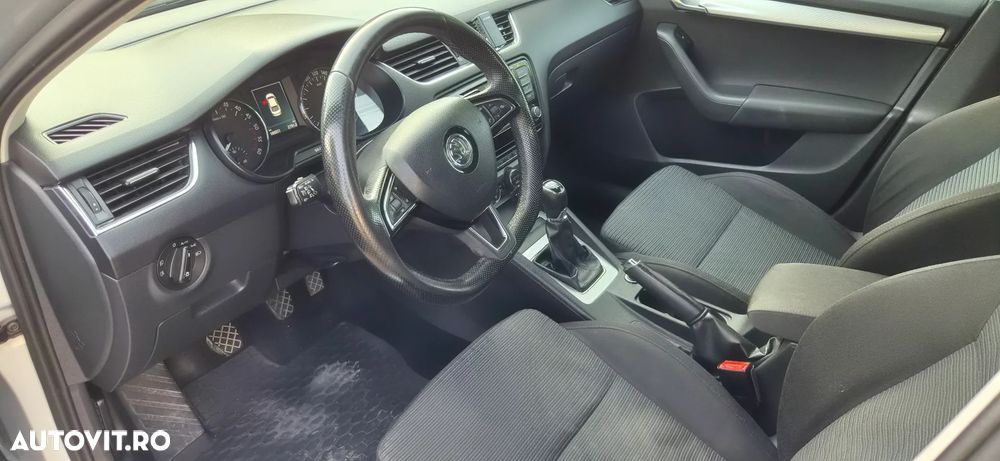 Skoda Octavia 2.0 TDI Sport Edition - 12