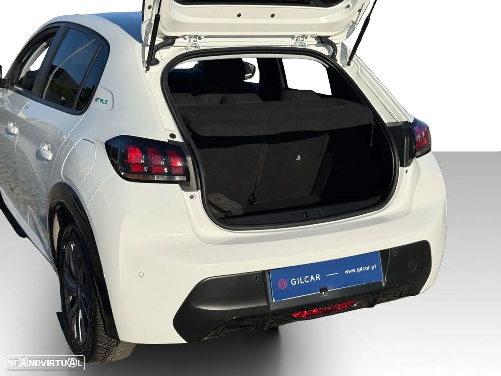 Peugeot e-208 E-Style - 16