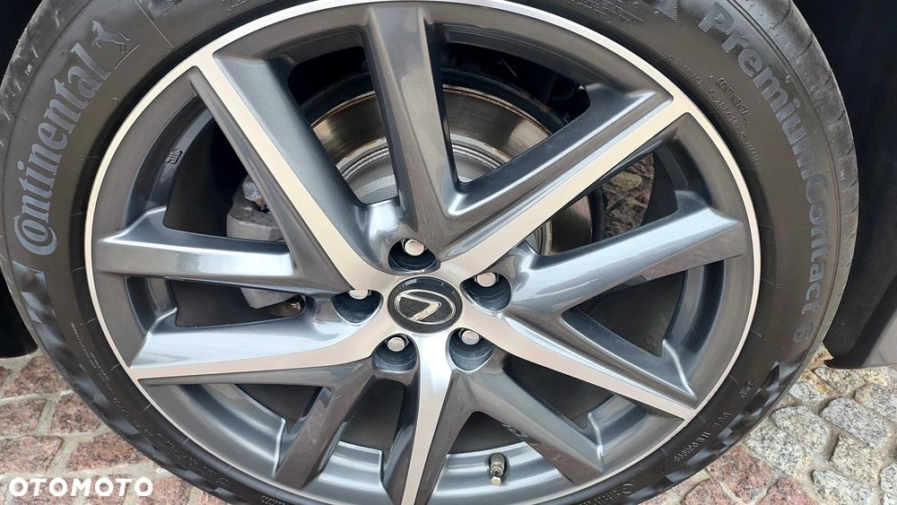 Lexus GS - 8