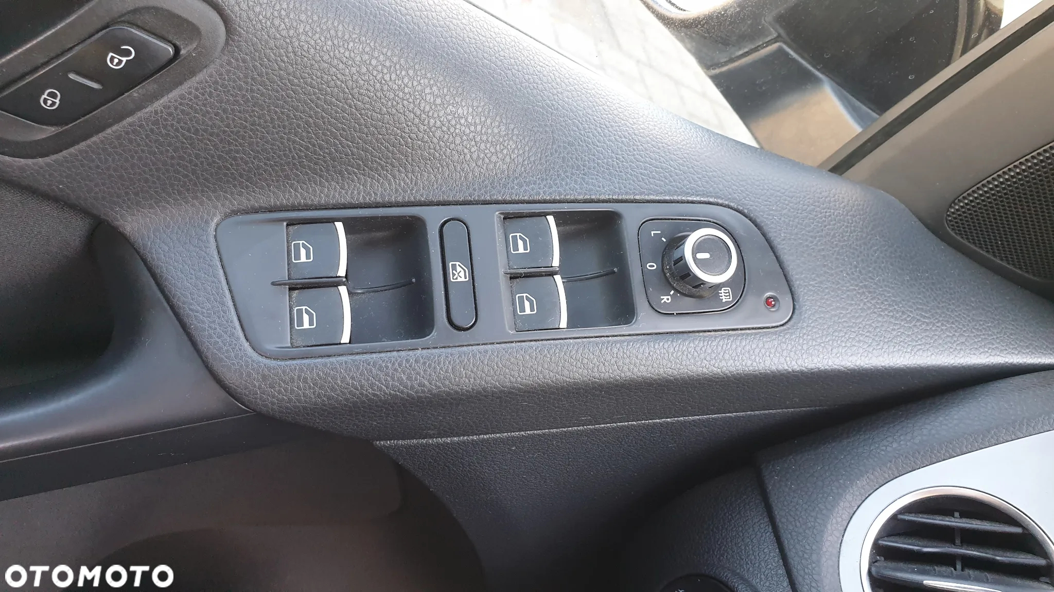 Volkswagen Tiguan 2.0 TDI 4Mot Sport&Style - 30