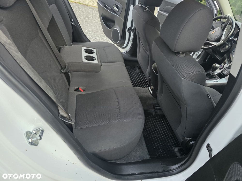 Chevrolet Cruze 1.6 LT+ - 4