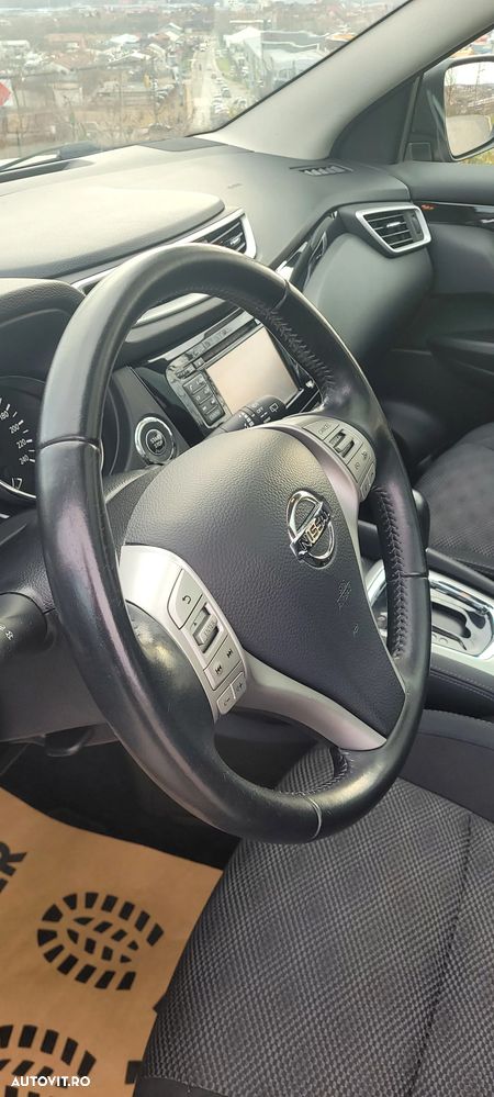 Nissan Qashqai 1.6 DCI Xtronic TEKNA - 12