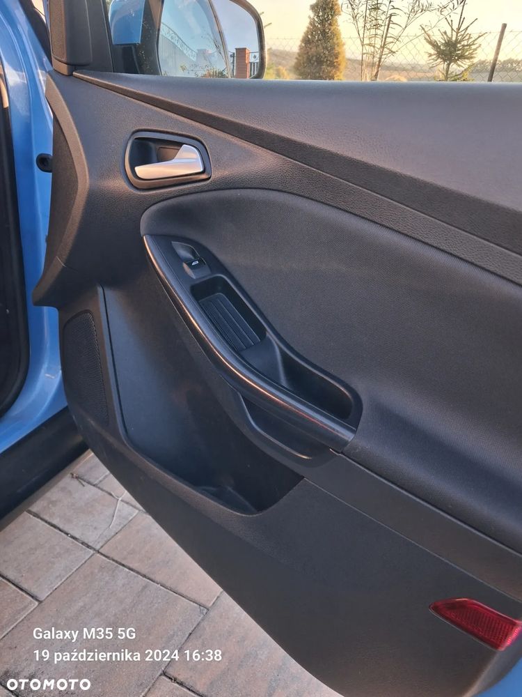 Ford Focus 1.6 Trend - 6