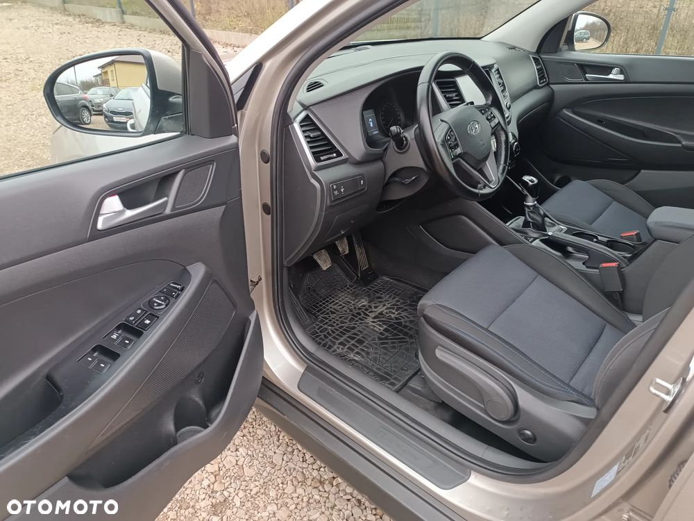 Hyundai Tucson blue 1.7 CRDi 2WD Passion - 26