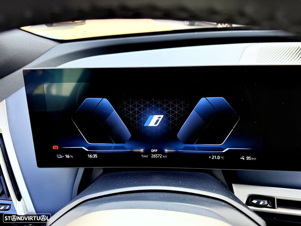 BMW iX xDrive 50 Pack Desportivo - 14