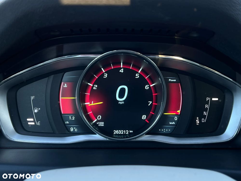 Volvo XC 70 - 17