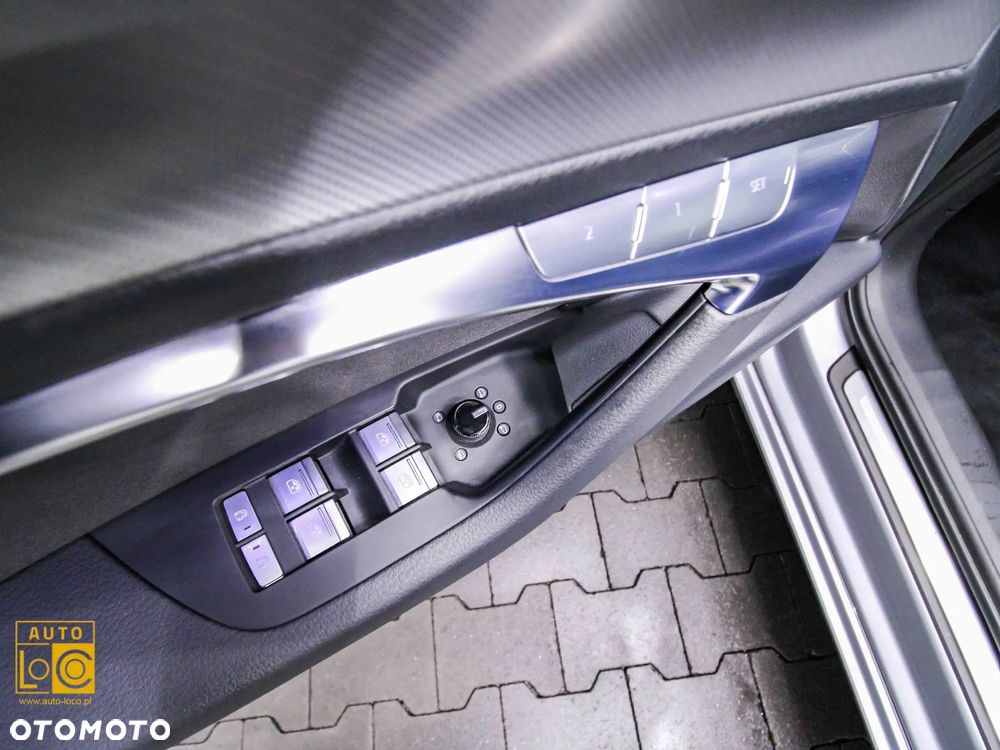 Audi A6 Avant 50 TDI quattro tiptronic sport - 32