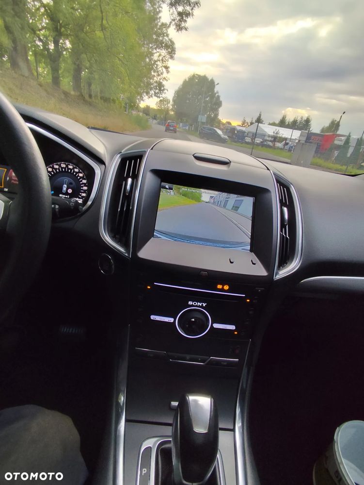 Ford S-Max - 14
