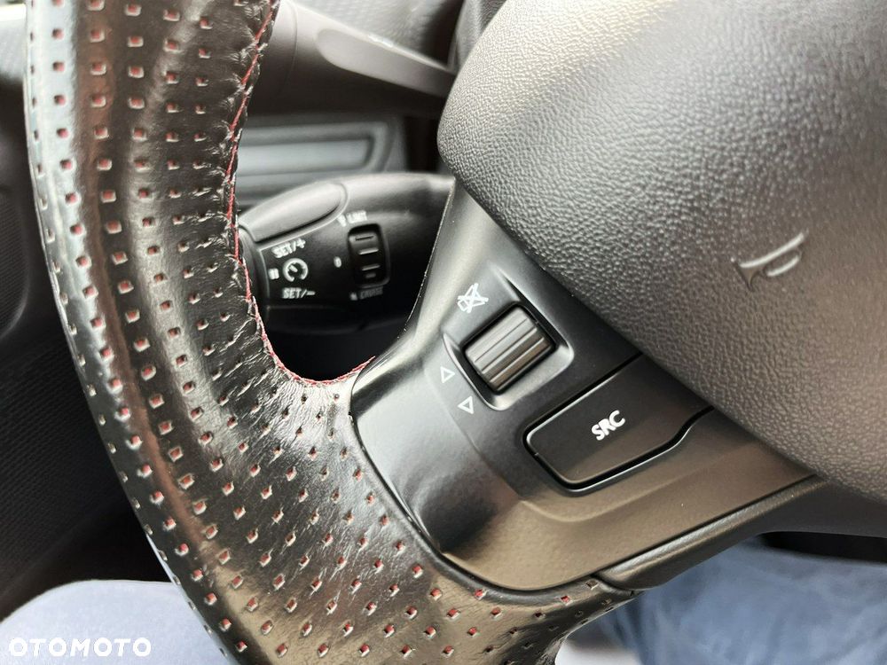 Peugeot 2008 - 21