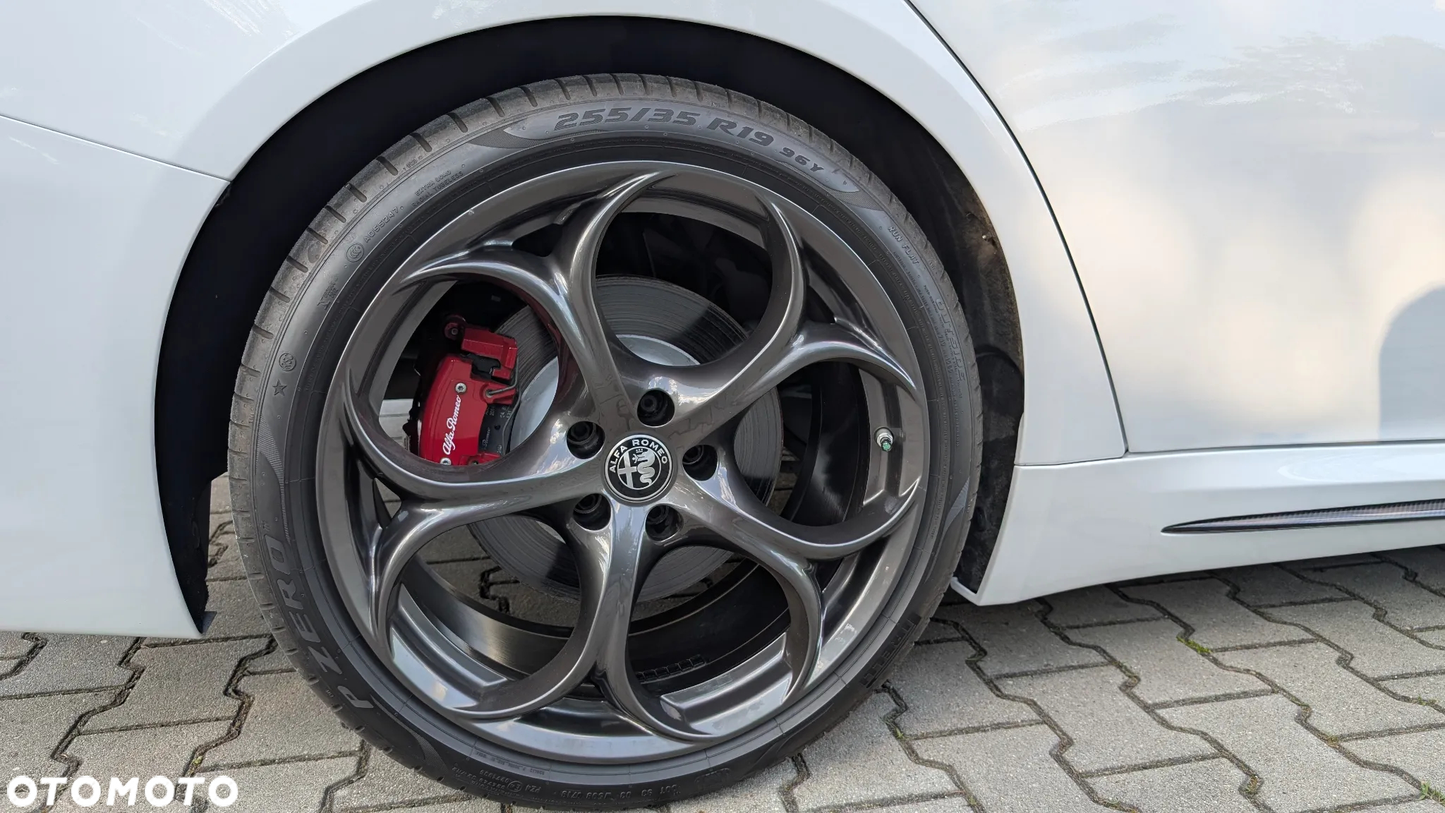Alfa Romeo Giulia 2.0 Turbo 16V AT8 Veloce Ti - 15