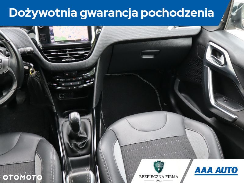 Peugeot 2008 - 9