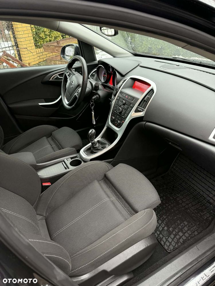 Opel Astra 1.4 T Cosmo - 10