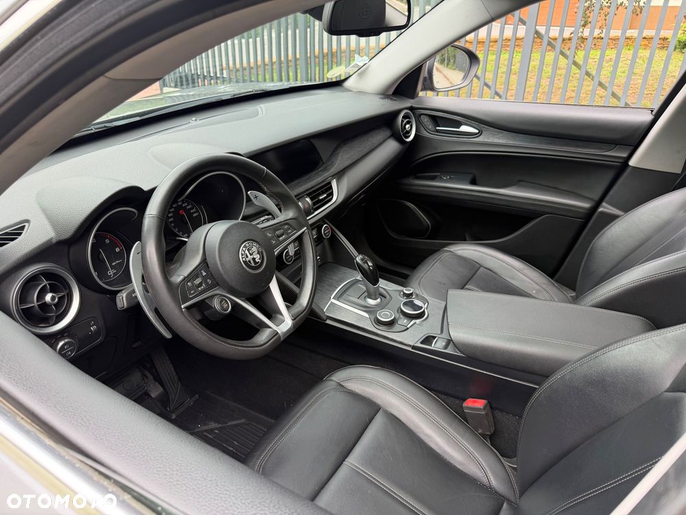 Alfa Romeo Stelvio 2.2 JTDM Super - 11