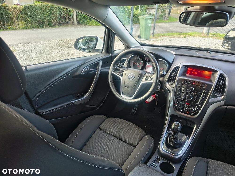 Opel Astra 2.0 CDTI DPF White Edition - 23
