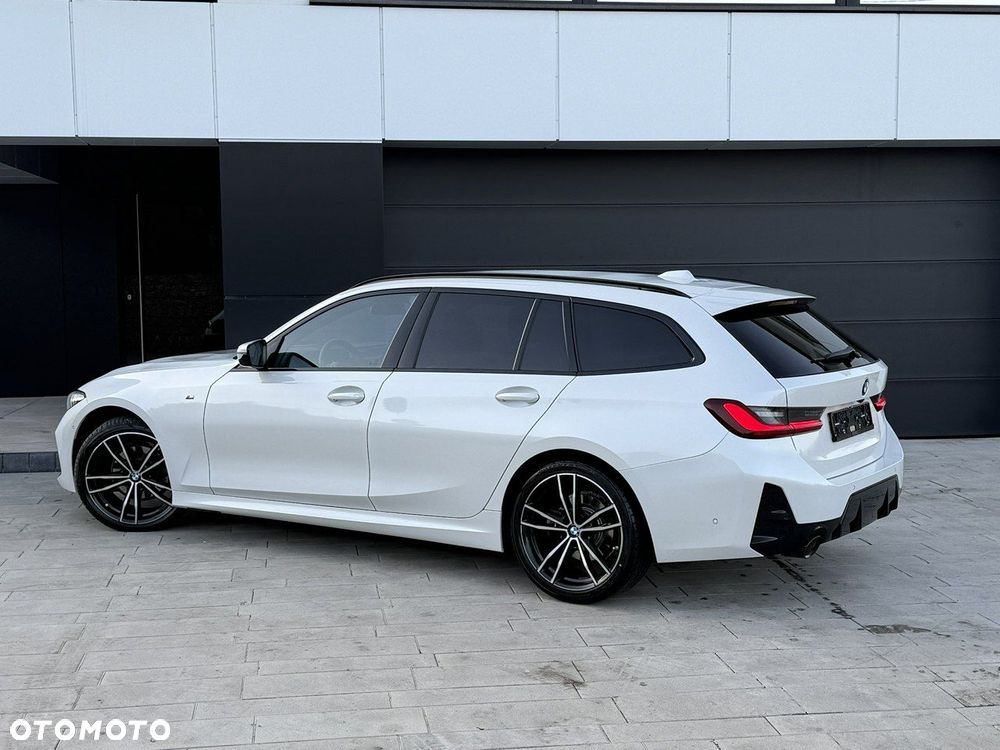 BMW Seria 3 320d xDrive Edition M Sport Shadow - 23