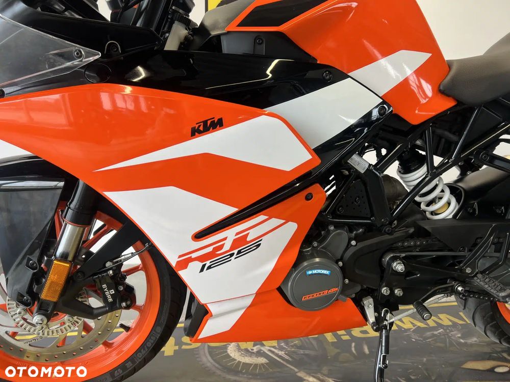KTM RC 125 - 8
