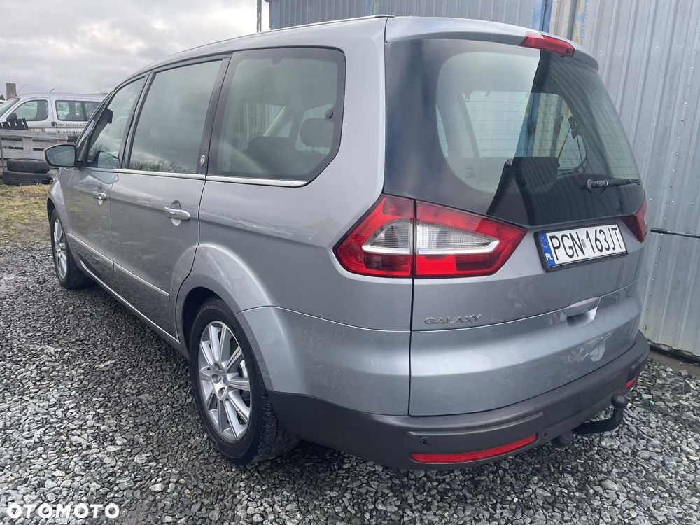 Ford Galaxy 2.0 Ghia - 6