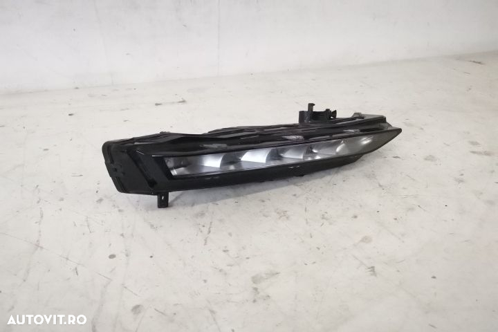 Proiector Lumina de Zi partea Stanga Led Original Avariat Skoda  Super - 2