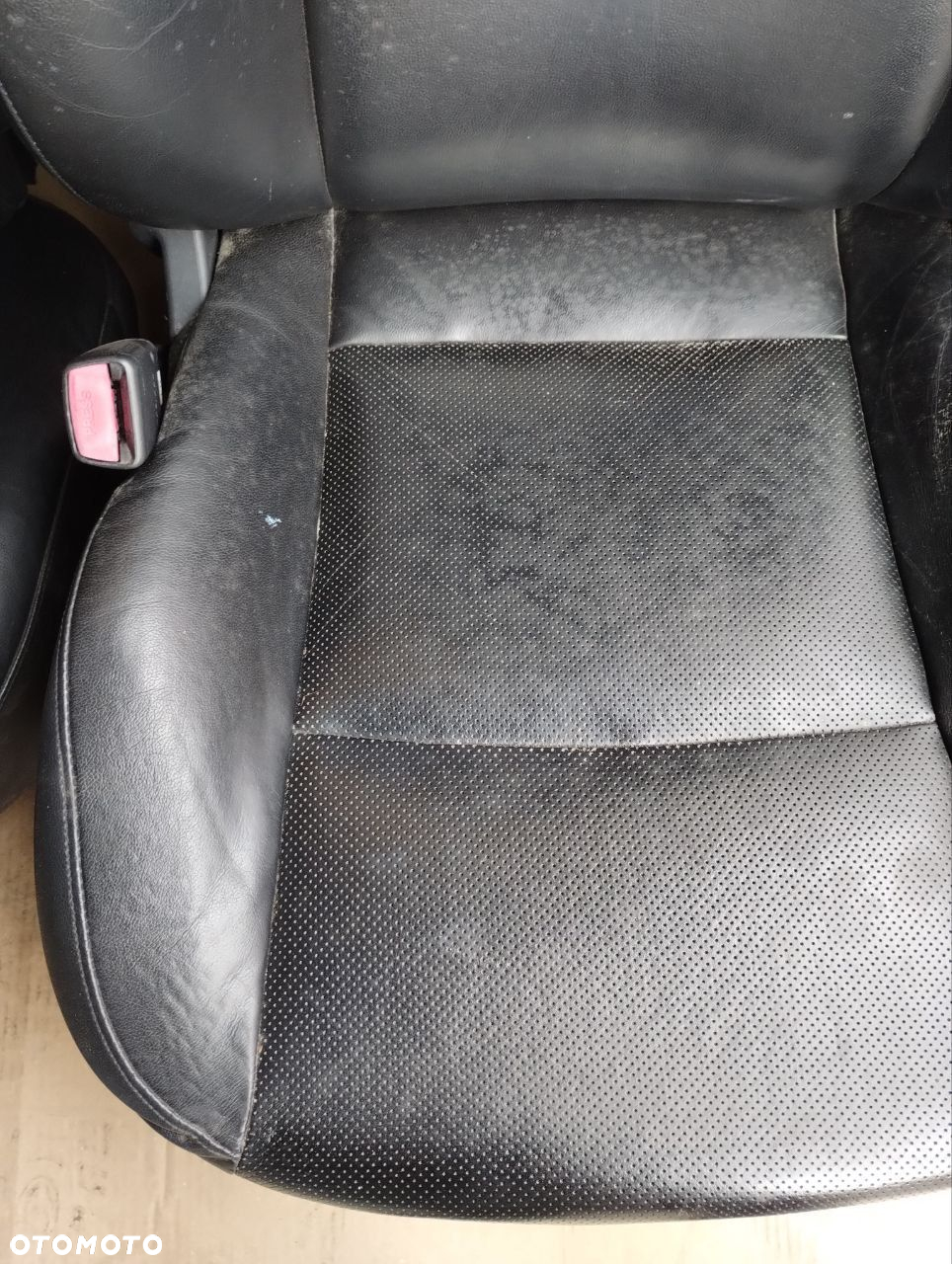 FOTELE KOMPLET SKÓRA HYUNDAI I30 I - 19