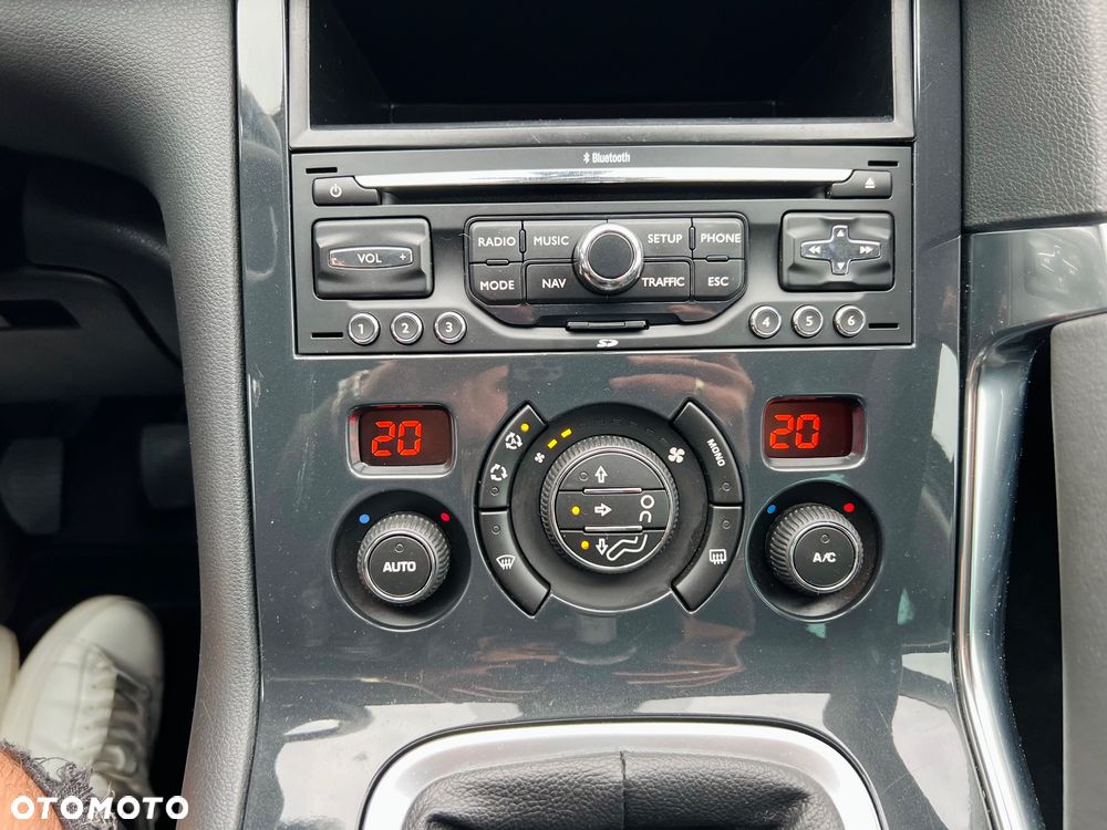 Peugeot 3008 1.6 Active - 18
