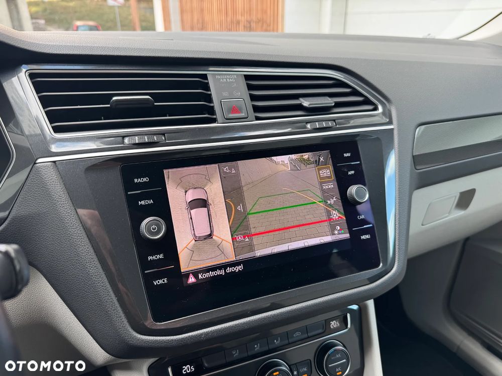 Volkswagen Tiguan - 21