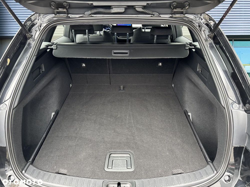 Toyota Corolla 1.8 Hybrid Comfort - 19