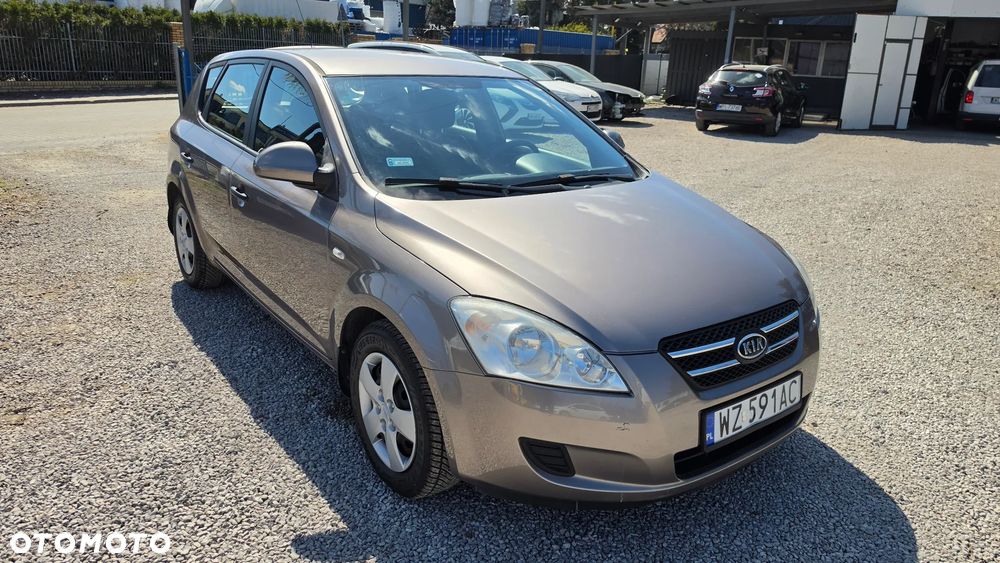 Kia Ceed 1.6 Crdi Comfort - 2