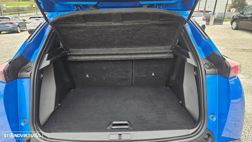 Peugeot 2008 1.5 BlueHDi Allure Pack EAT8 - 46