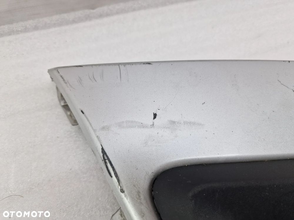 RENAULT MEGANE 3 III COUPE 08- PRAWA KRATKA BOCZNA ZDERZAKA PRZEDNIEGO PRZÓD , NR 623830001R , NR AUKCJI D/75 - 3