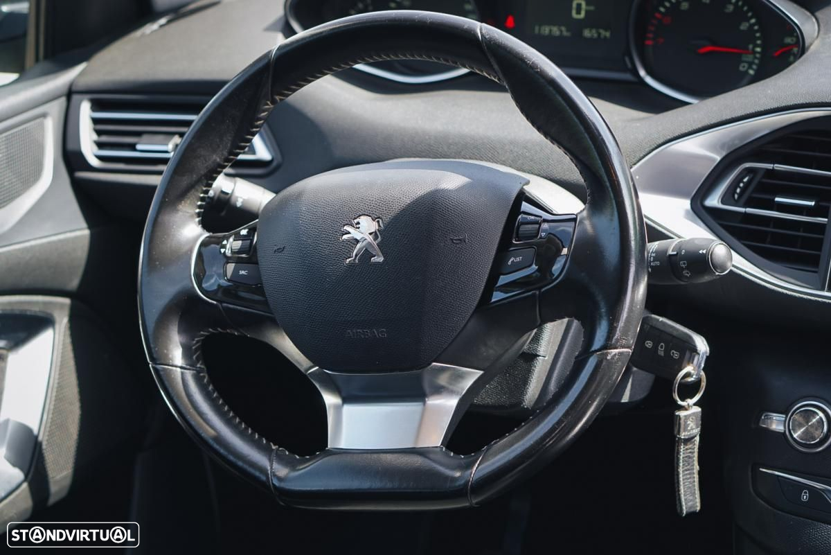 Peugeot 308 1.2 PureTech Style - 14