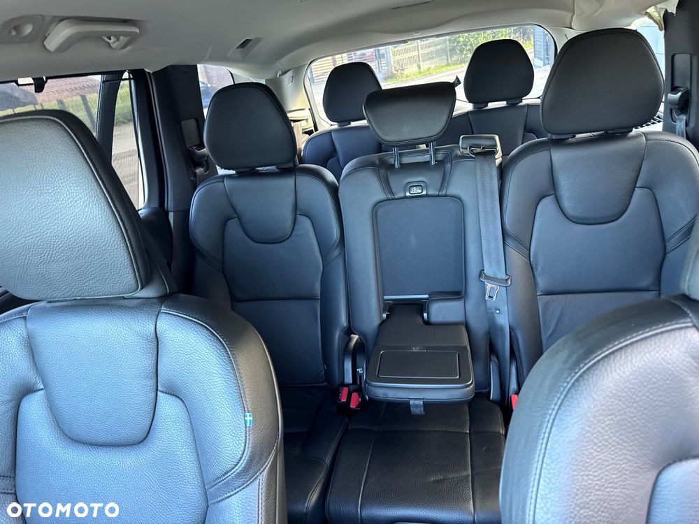 Volvo XC 90 D5 AWD Geartronic Momentum - 30