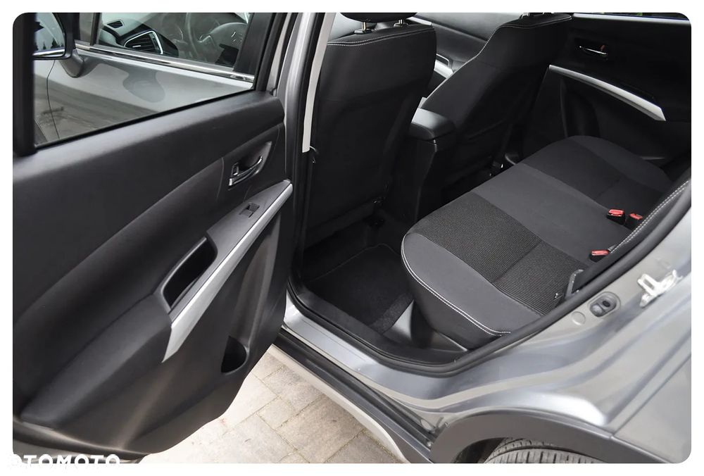 Suzuki SX4 S-Cross 1.4 T Premium - 18